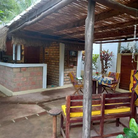 Готель Casa Camaleao Gekko Cottadge Tofo Екстер'єр фото
